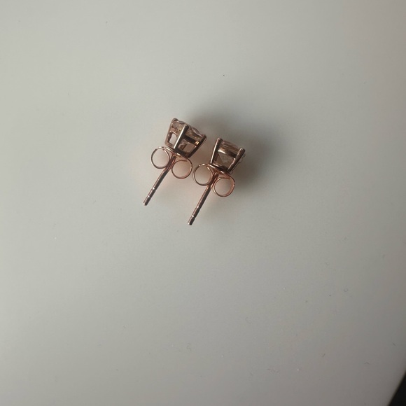 Morganite Solitare Stud Rose Gold Earrings - Picture 2 of 3